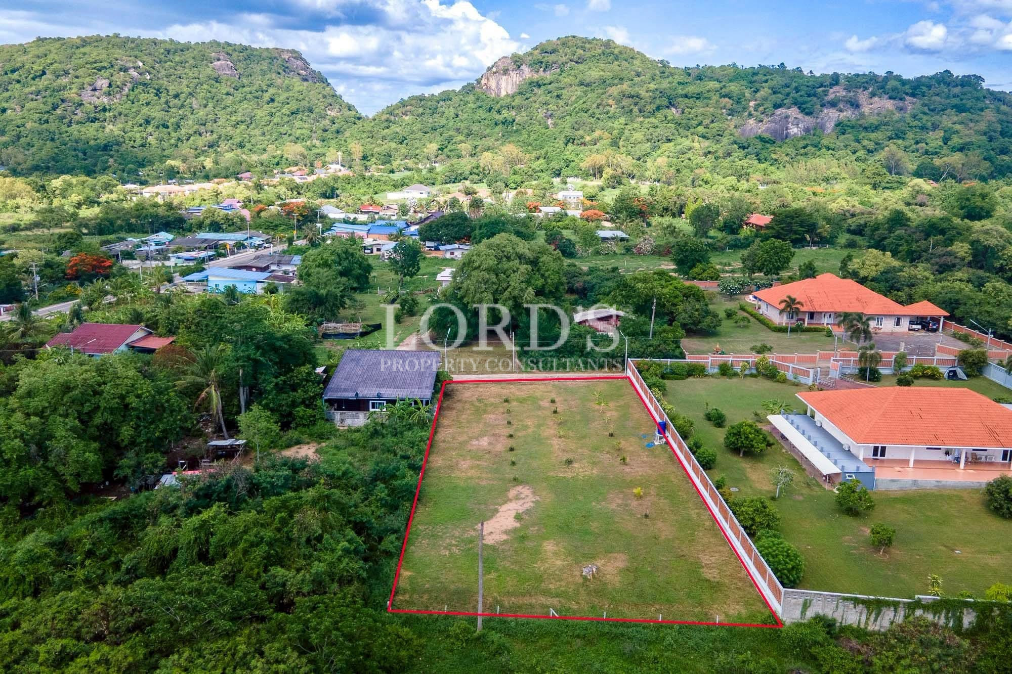 1600 sqm Mountainview Land close to Sai Noi Beach for sale - Khao Tao, Thailand