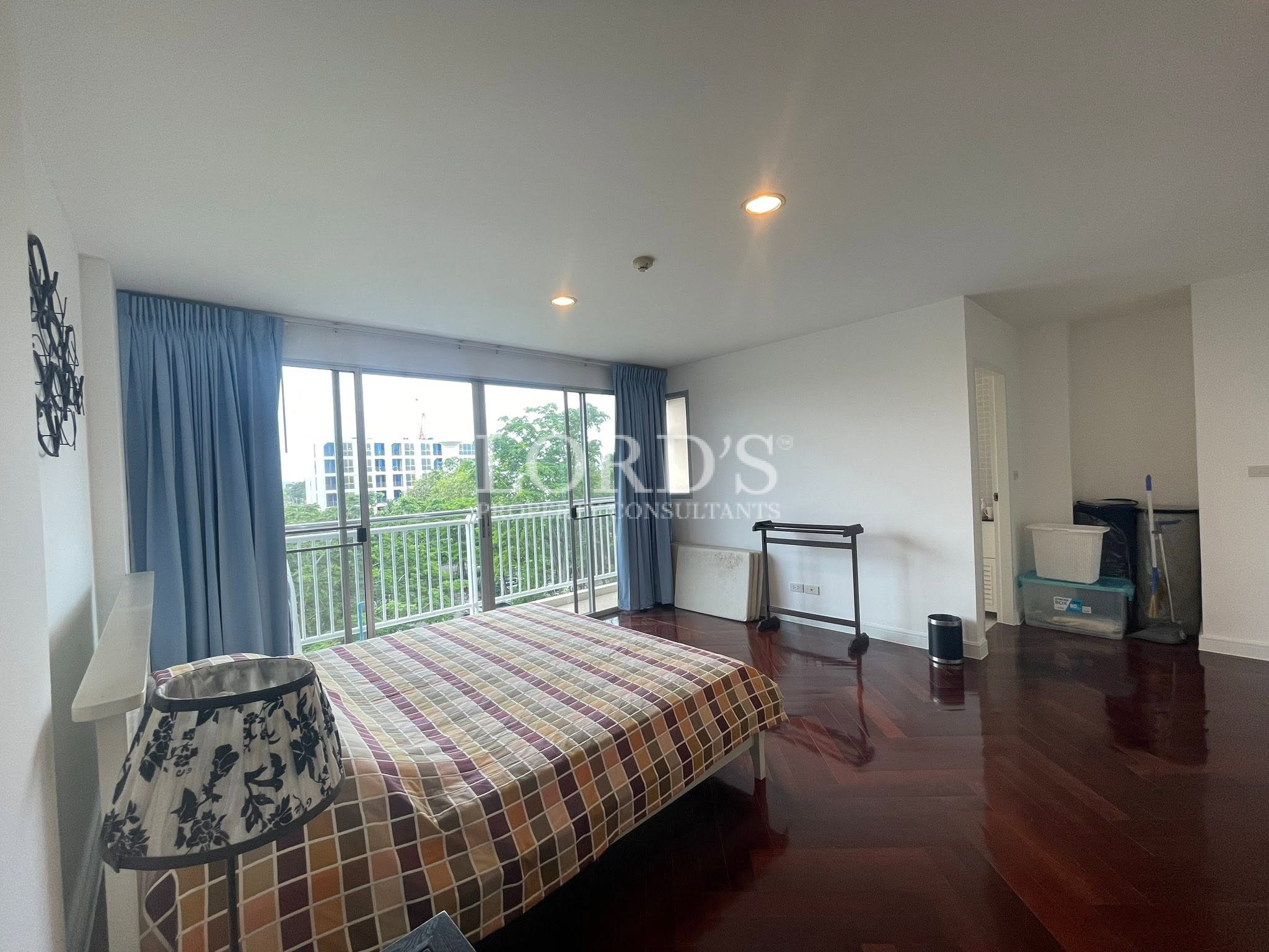 Spacious living room with balcony access