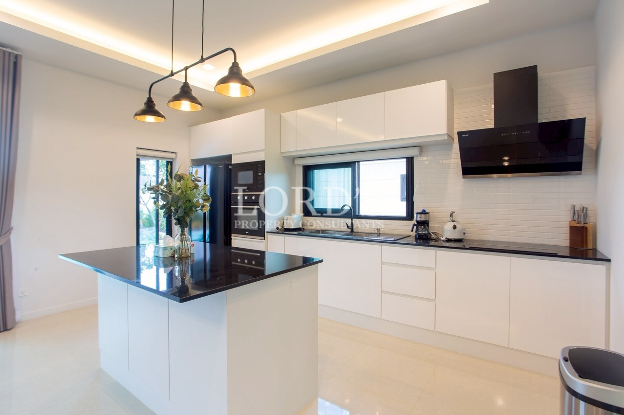 Modern kitchen with pendant lighting