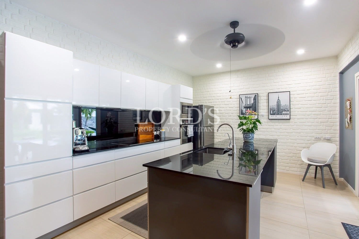 Modern kitchen with island