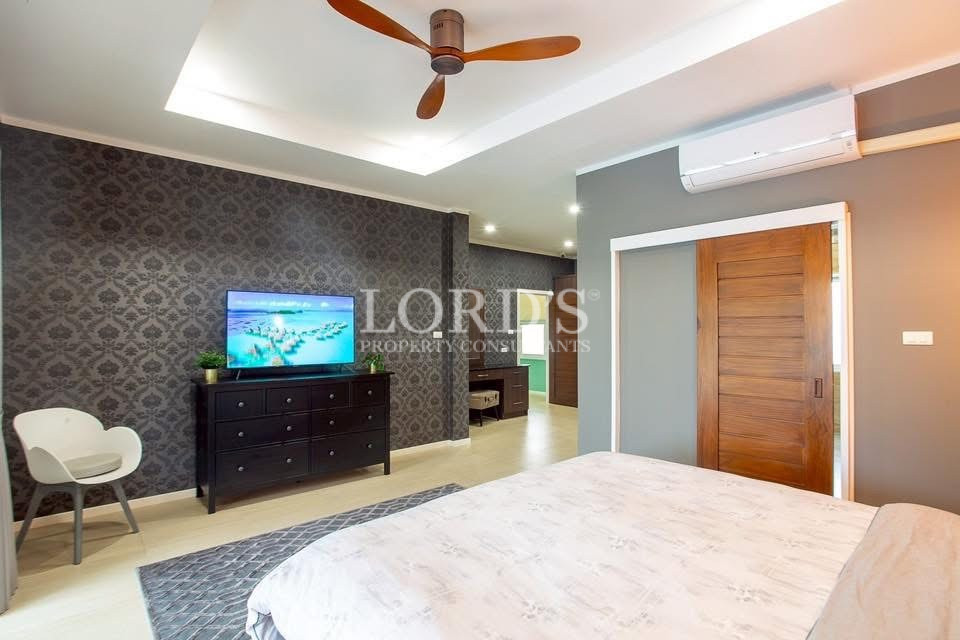 Living room with TV feature wall
