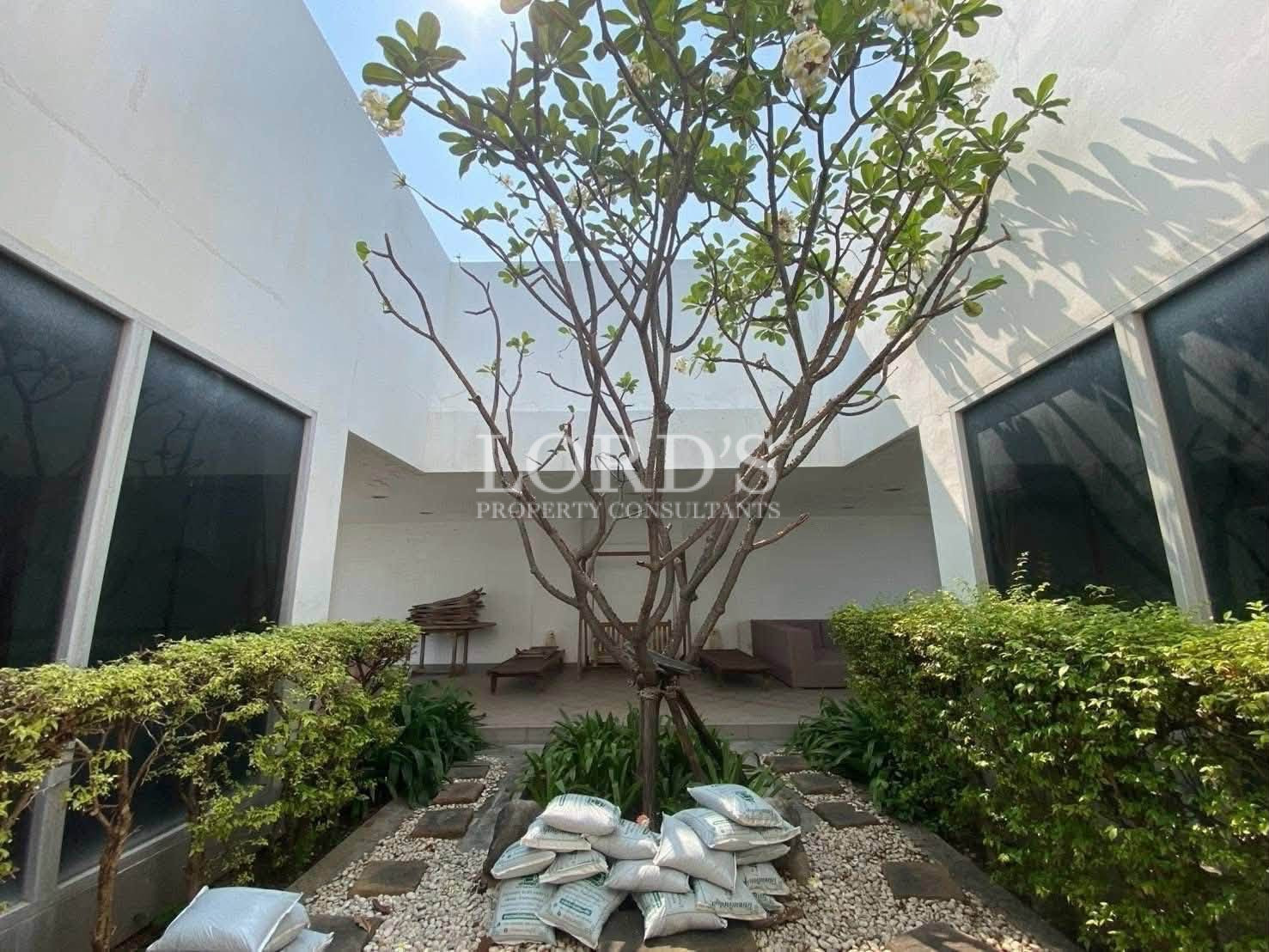 Luxury 4 Bedroom Beachfront Duplex Penthouse for Sale in Hua Hin - Hua Hin - photo 12