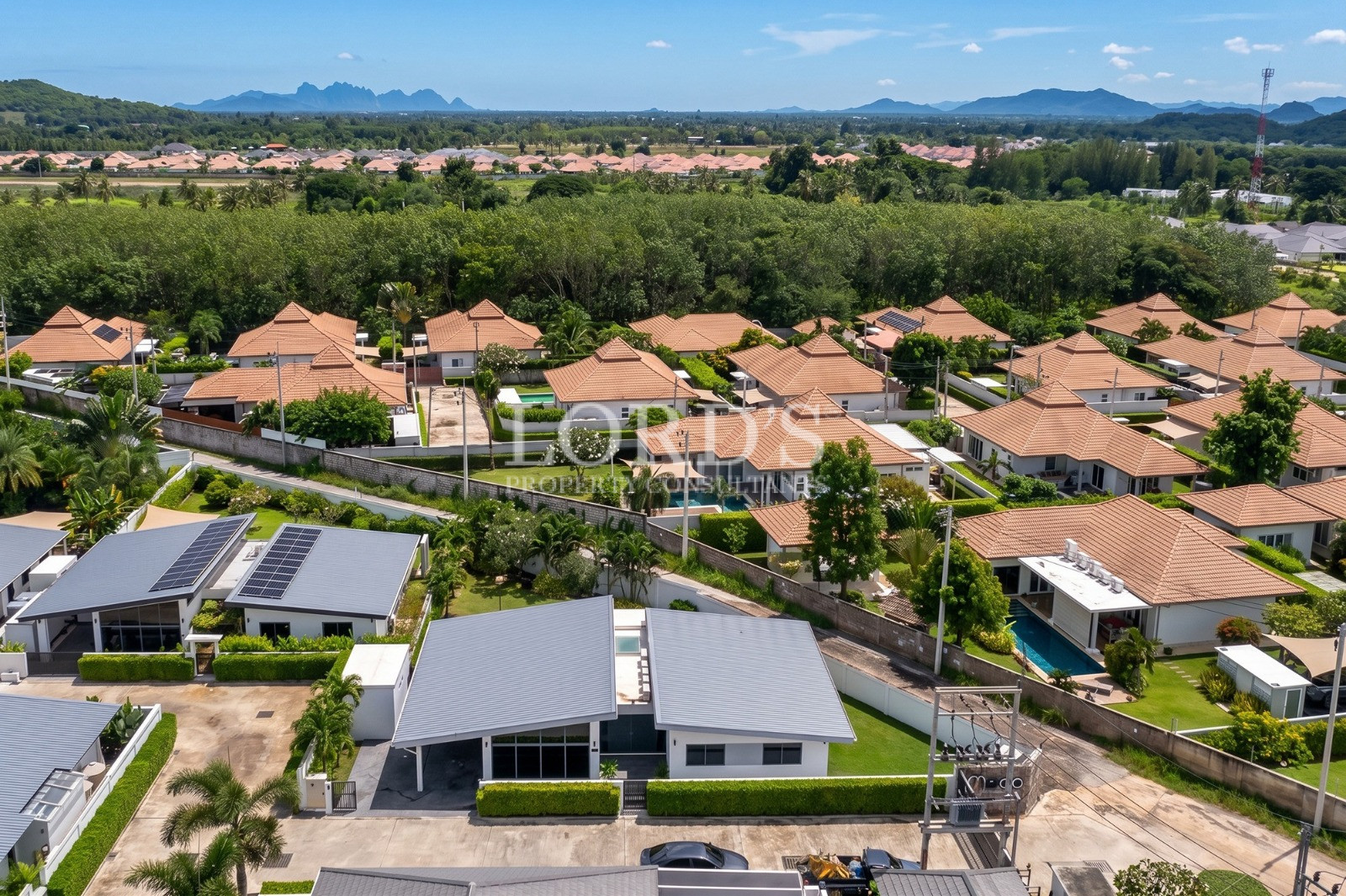 Modern luxury 3 Bedroom Pool villa in Moda Residences Tempo Soi 112 for sale - Hua Hin - photo 15