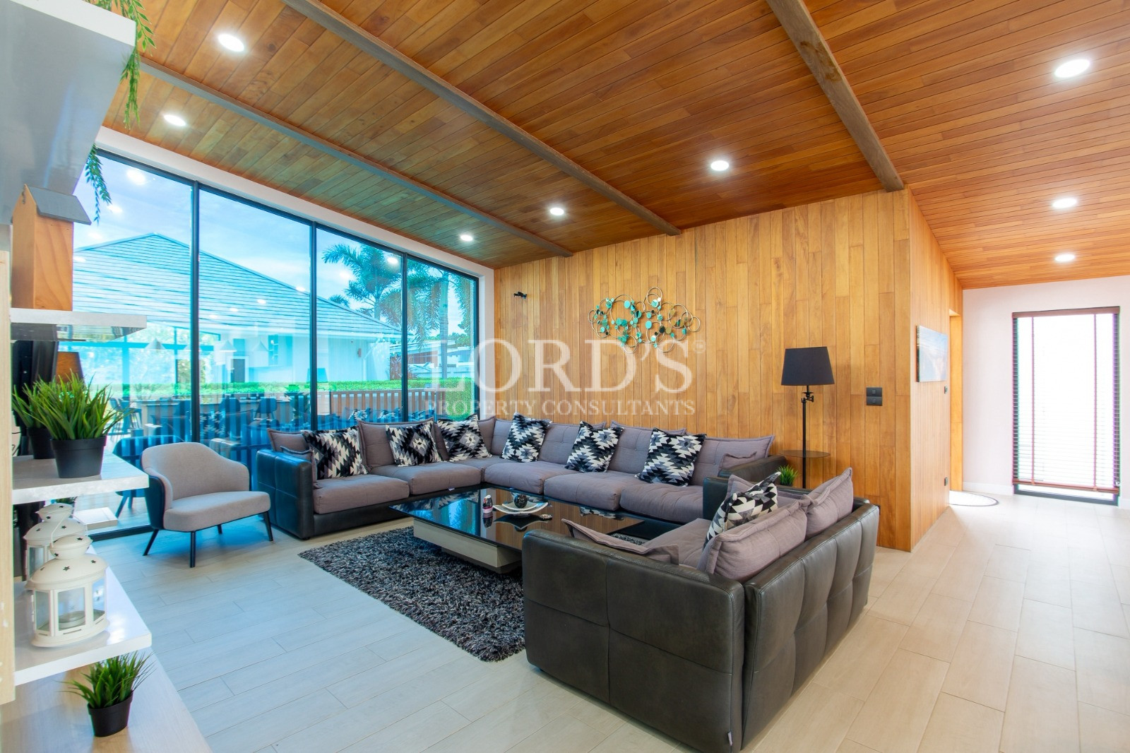 Modern luxury 3 Bedroom Pool villa in Moda Residences Tempo Soi 112 for sale - Hua Hin - photo 8
